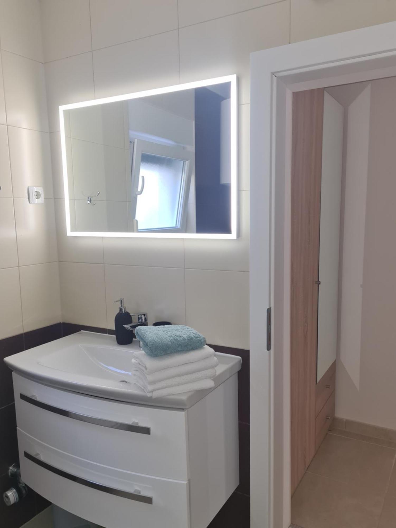 Modern Apartment Near The Sea-Mise Traù Esterno foto